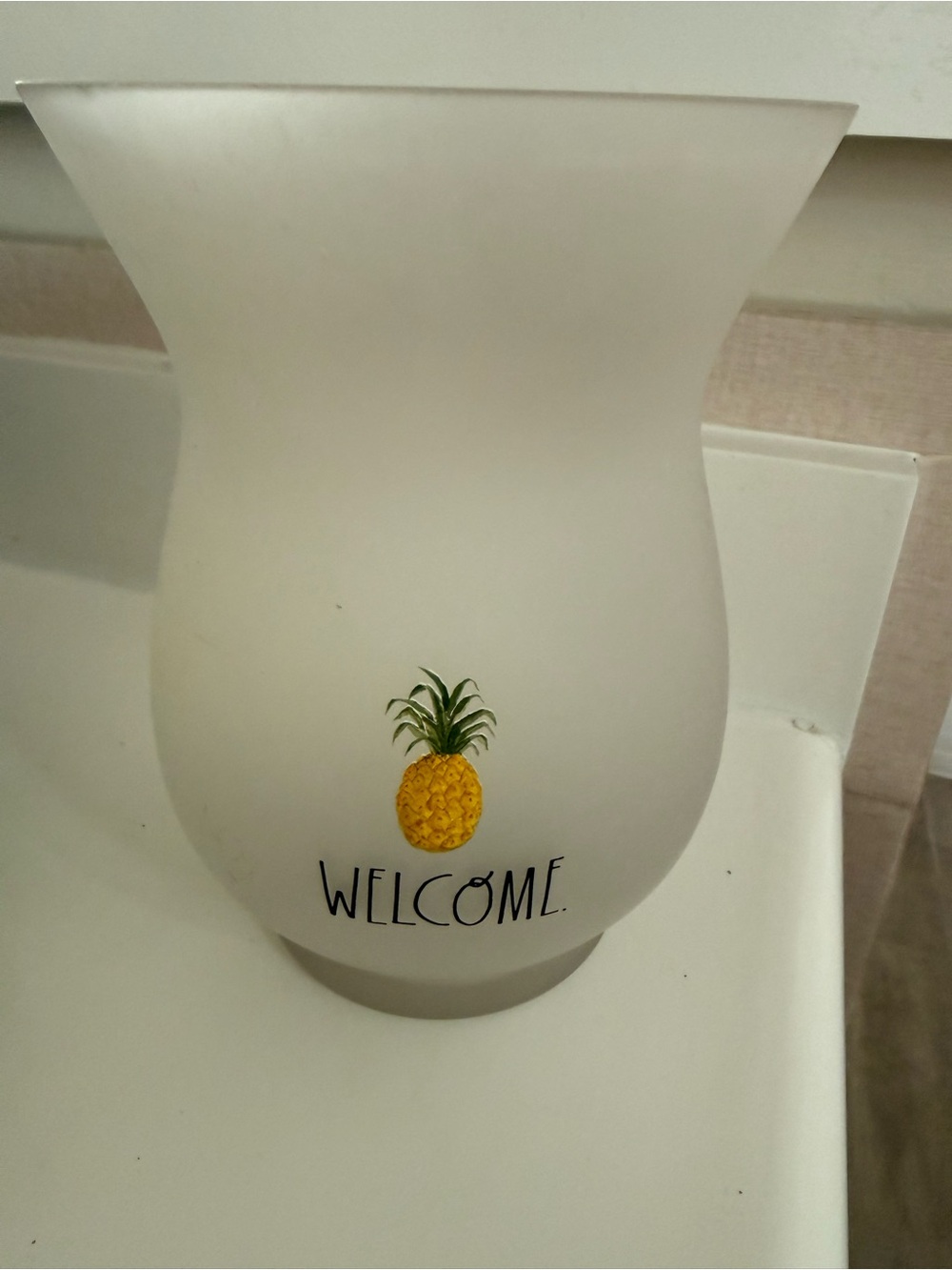 New Rae Dunn frosted Pineapple 'Welcome' Hurricane Vase